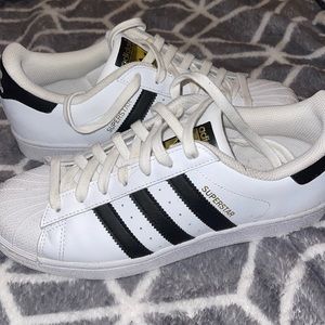 Adidas Superstars ⭐️